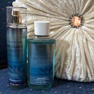 BATH & BODY WORKS SET. . . SEA ISLAND SHORE SCENT